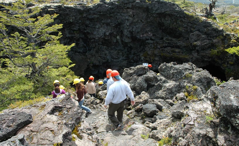 Cuevas Volcánicas em Pucón