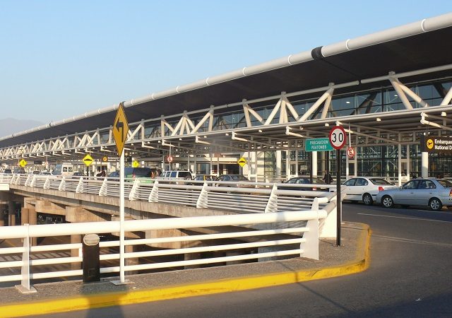 Aeroporto de Santiago divulga instruções de segurança