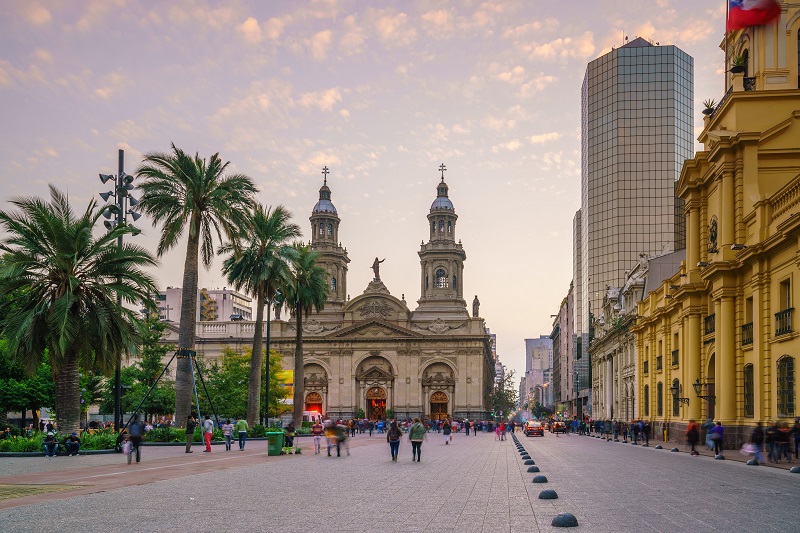 Plaza de Armas e a Catedral Metropolitana de Santiago