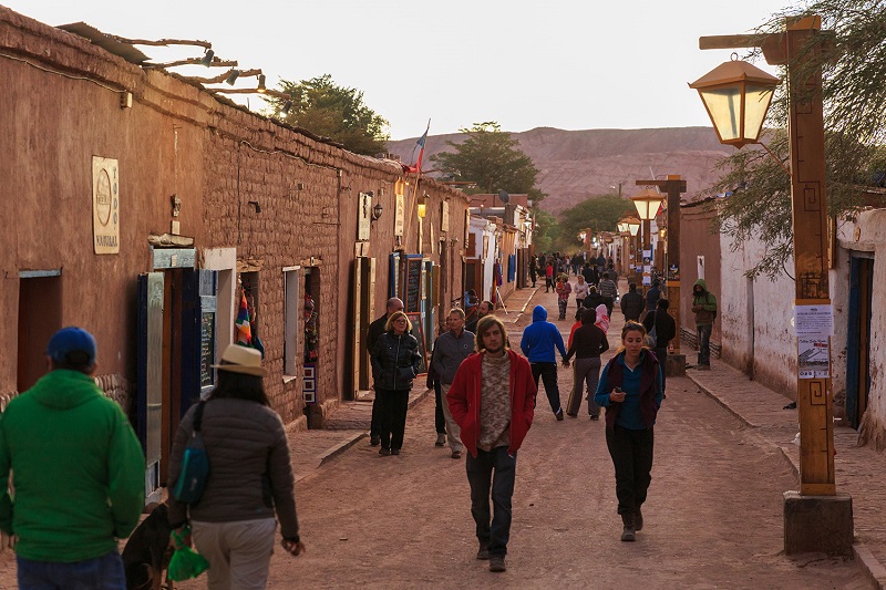 Turistas em San Pedro de Atacama