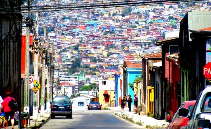 Carros em Valparaíso